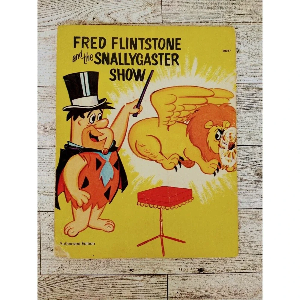 Fred‎ Flintstone Snallygaster Show 1972 Paperback Horace J Elias retro cartoon